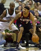 1995 T-- Rasheed Wallace (4)  Damon Stoudamire (7)