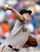Matt Cain 拿下勝投
