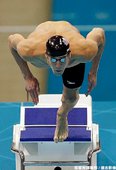 [男子游泳] Michael Phelps 躍入泳池