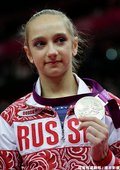 [女子體操] 俄羅斯美少女 Victoria Komova
