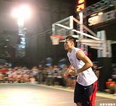 張宗憲下場小試身手