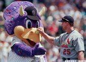 Dinger 和 Mark McGwire