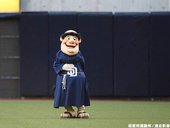 聖地牙哥教士 Swinging Friar