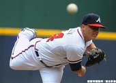 Medlen 完投摘勝 勇士隊主場揚威