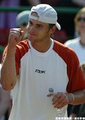 2003 年皇后會盃擊敗前球王 Agassi