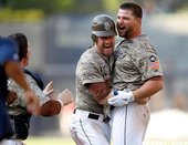 Yonder Alonso 建功