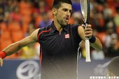 Novak Djokovic模仿Rafael Nadal