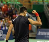 Novak Djokovic模仿Rafael Nadal