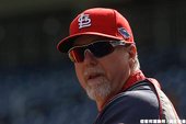 紅雀隊教練 Mark McGwire