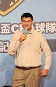 退休後身材明顯發福的姚明
