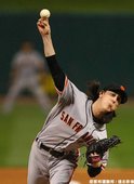 Lincecum 主投 4.2 局失掉 4 分  吞敗投