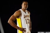 1. 洛杉磯湖人隊交易 Dwight Howard