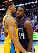 Anthony Davis 與 Michael Kidd-Gilchrist