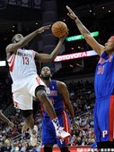 James Harden 切入禁區