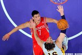 林書豪與 Gasol 對決