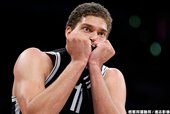 Brook Lopez 也得到 23 分 但無力幫助球隊取勝