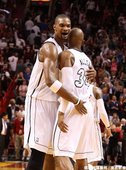 Bosh 與 Allen 慶祝勝利