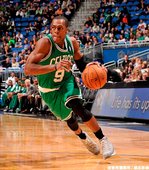 Rajon Rondo 完成連續 37 場助攻雙位數記錄
