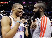 Westbrook 和 Harden 在賽前談話