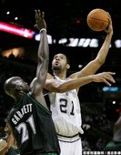 8. KEVIN GARNETT vs. TIM DUNCAN