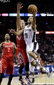 Tony Parker 本場比賽攻下 17 分