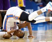 完成四分打 Russell Westbrook 的慶祝動作