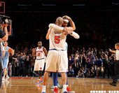 Melo 與 Kidd 慶祝勝利