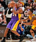 Kobe Bryant 低位單打