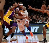 Carmelo Anthony 因傷退場