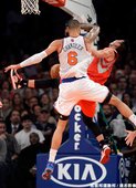 Tyson Chandler 對林書豪犯規