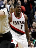 接連命中關鍵三分的 Wesley Matthews
