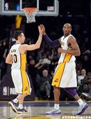 Kobe Bryant 連兩場 14 助攻  湖人二連勝