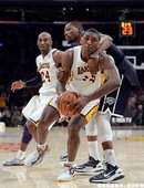 Durant 與 World Peace 糾纏