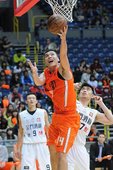 璞園土洋將蔡文誠籃底下步伐靈活