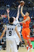 璞園簡嘉宏傷後重回先發，躍起小鉤射