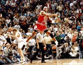 3.1989--季後賽對上騎士的絕殺  被稱之為「The Shot」