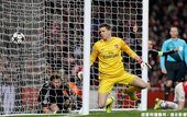 Arsenal 1：3 Bayern