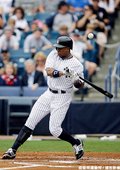 Curtis Granderson 於熱身賽遭觸身球  手部骨折