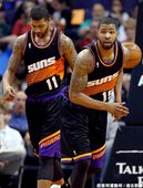 Markieff Morris 與 Marcus Morris 兄弟齊上場