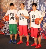 北一女中 林心茹、永仁高中 黃柔甄以及滬江高中 黃湘茹