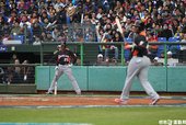 Andruw Jones準備打擊