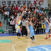 吳永仁中距離跳投