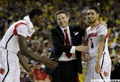 Louisville 擊退 Michigan 奪冠