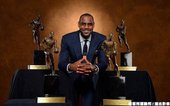LeBron James 生涯第四度獲得例行賽 MVP
