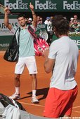 Djokovic賽後向Nadal致意