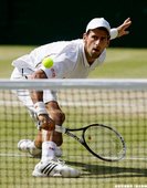 Novak Djokovic網前