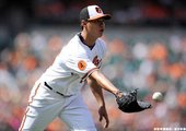比賽中陳偉殷也不時展現守備美技