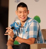 對於記者提問來者不拒