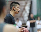 林書豪指導國中球員