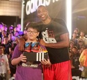 Howard搞笑抽獎